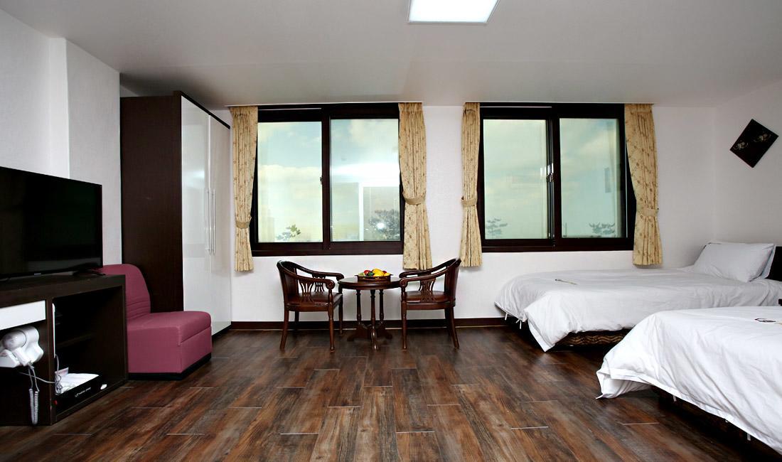 Hotel Mallipo Таеан Екстериор снимка