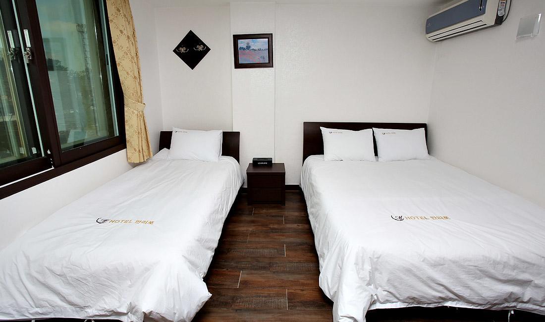 Hotel Mallipo Таеан Екстериор снимка