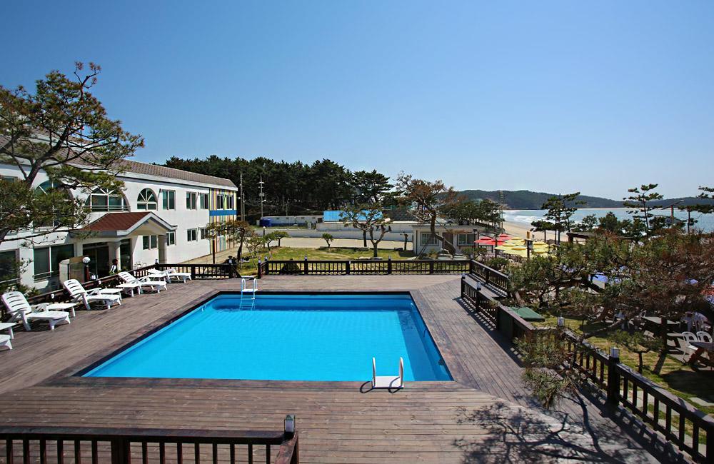 Hotel Mallipo Таеан Екстериор снимка