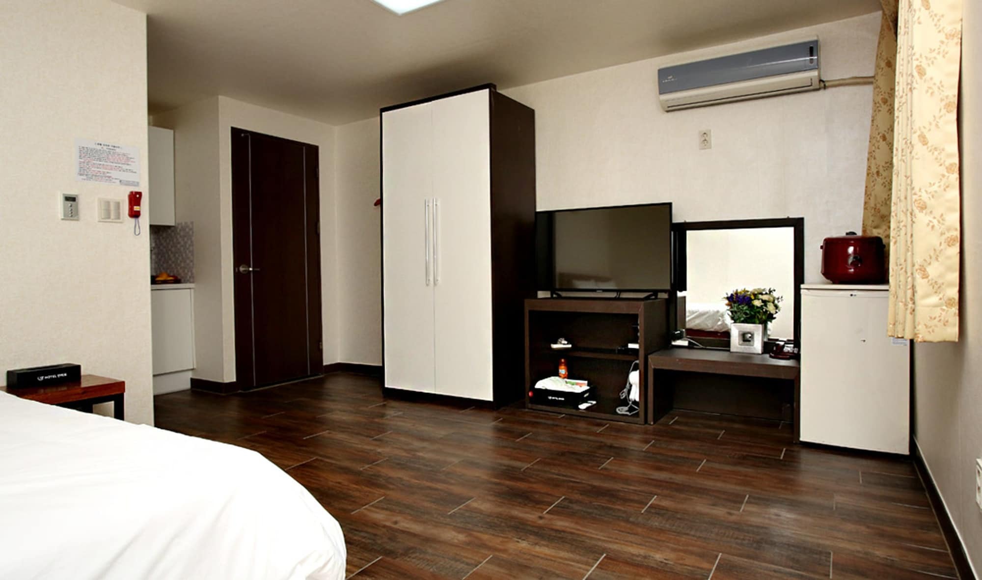 Hotel Mallipo Таеан Екстериор снимка
